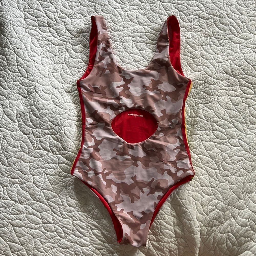 Ruki the Label Girls one piece swim suit, sz 8